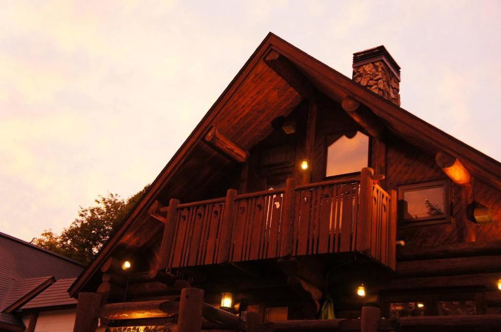 Log Hotel Kamloops Shinano  Bagian luar foto