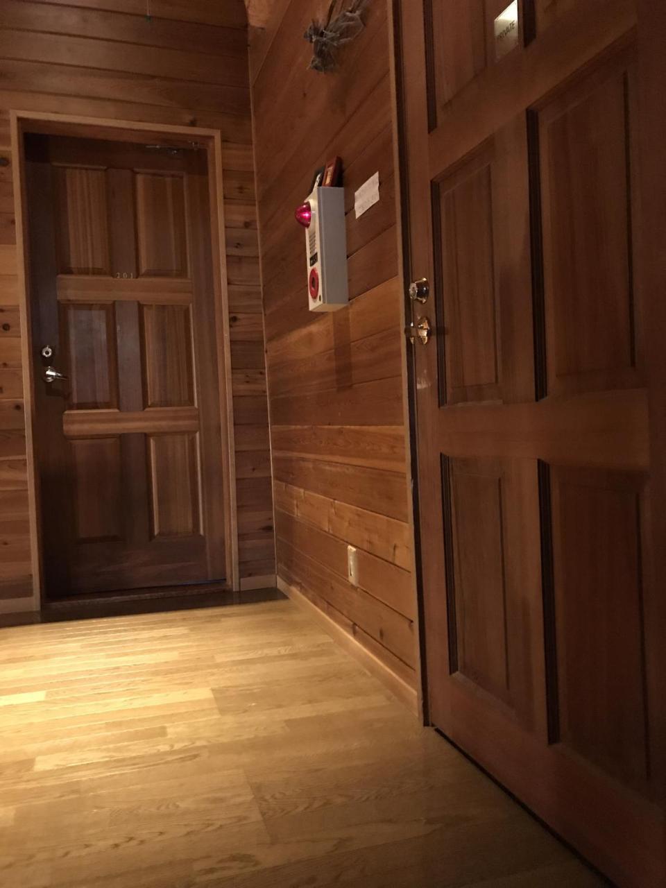 Log Hotel Kamloops Shinano  Bagian luar foto